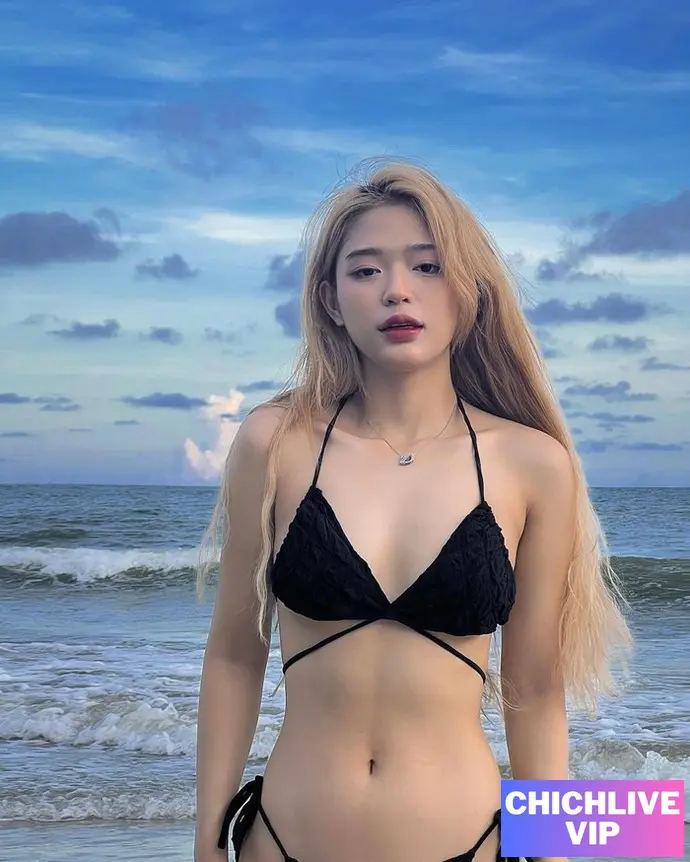 Mai Hà Hoàng Yến Khoe Body Sexy Hình 10