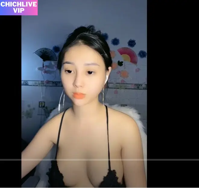 Mỹ Nhân Chichlive Show Hàng Vòng 1 Căng Tròn Gợi Tình Hình 5