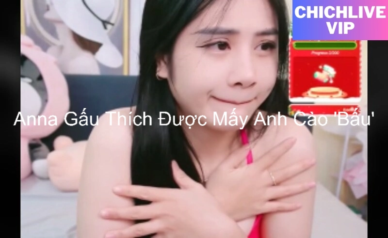 Anna Gấu Thích Được Mấy Anh Cào 'Bấu' 1